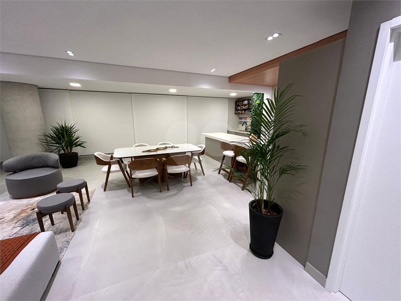 Apartamento à venda com 3 suítes em Jardim Faculdade, Sorocaba, SP