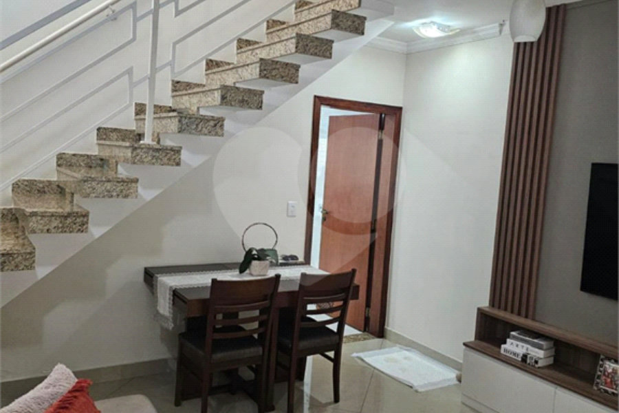Sobrado à venda com 2 quartos, sendo 1 suíte, em Vila Nova Mazzei, São Paulo, SP