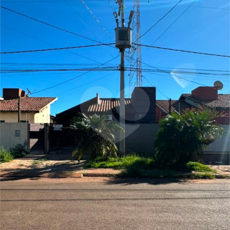 Casa à venda com 4 quartos, sendo 2 suítes, em Residencial Ponta Porã II, Ponta Porã, MS