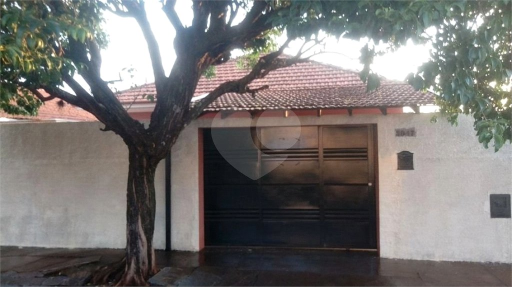 Casa à venda com 3 quartos, sendo 1 suíte, em Vila Progresso, Araraquara, SP