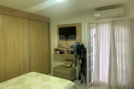 Sobrado à venda com 3 quartos, sendo 1 suíte, em Residencial Novo Horizonte I, Mogi das Cruzes, SP
