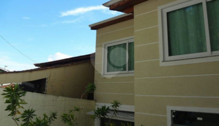 Casa Térrea à venda com 3 quartos, sendo 1 suíte,  em Vila Irmãos Arnoni, São Paulo, SP