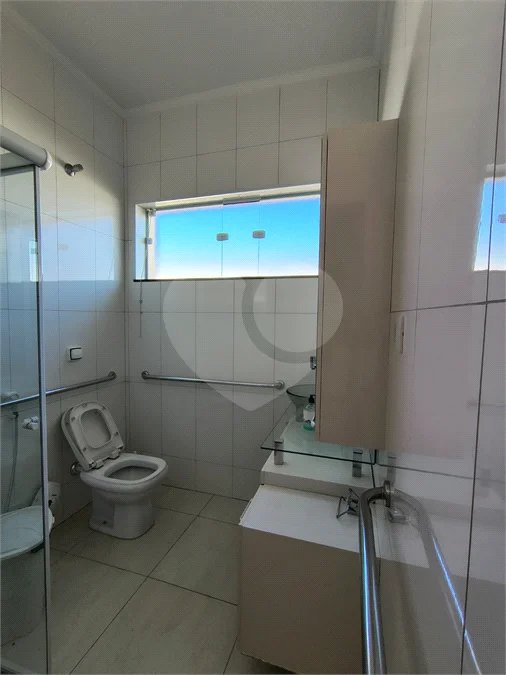 Casa para alugar com 3 quartos, sendo 1 suíte, em Jardim Dos Estados, Poços de Caldas - MG