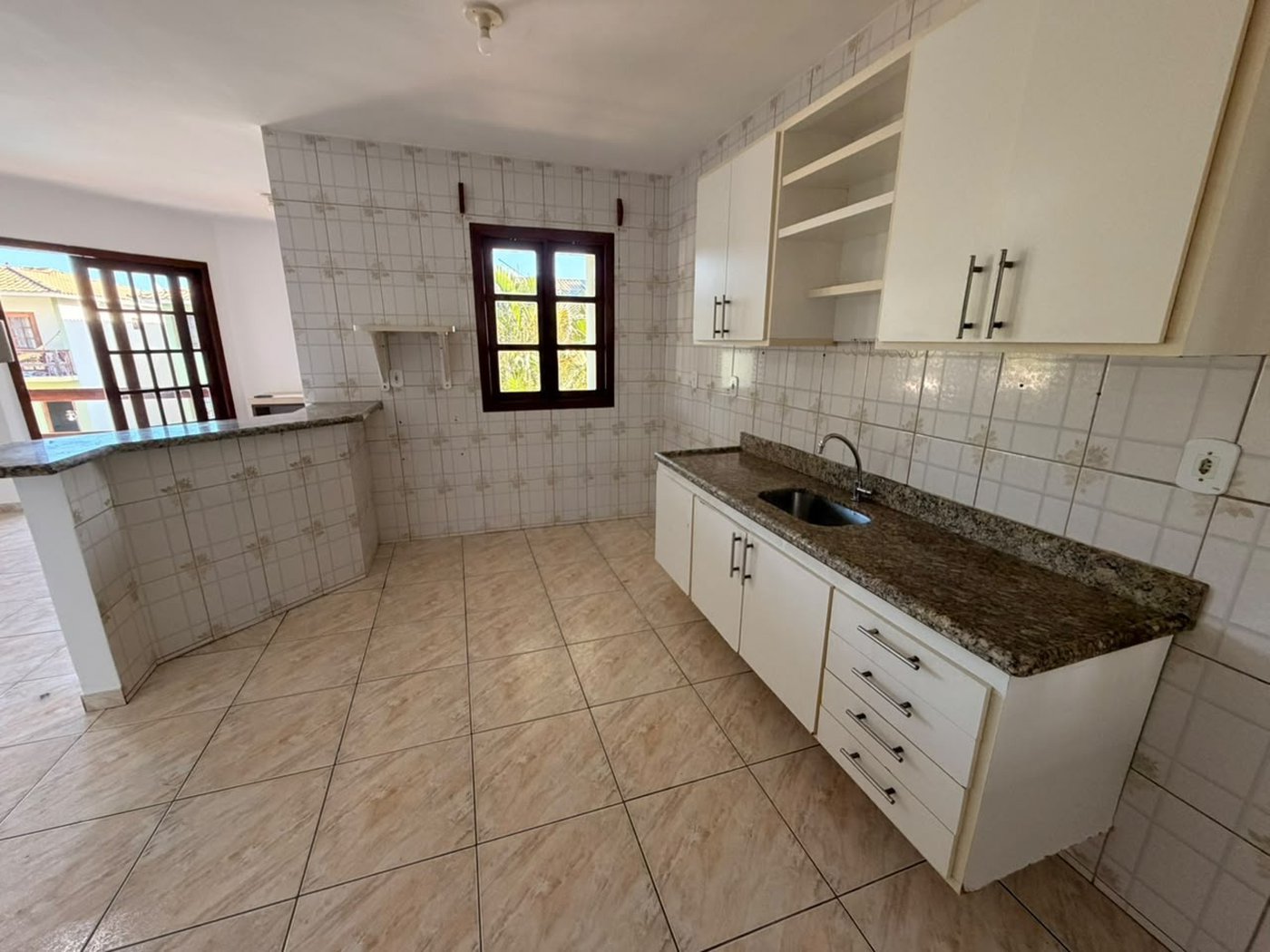 Apartamento com 3 quartos, sendo 1 suíte, Paraíso dos Pataxós, Porto Seguro - BA