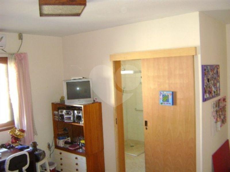 Sobrado à venda com 4 quartos, sendo 2 suítes, em Santo Amaro, São Paulo, SP