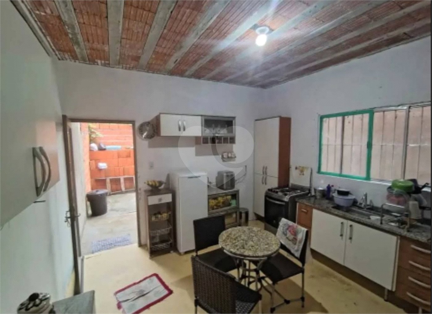 Casa à venda com 2 quartos no condomínio Antilhas, Cotia - SP