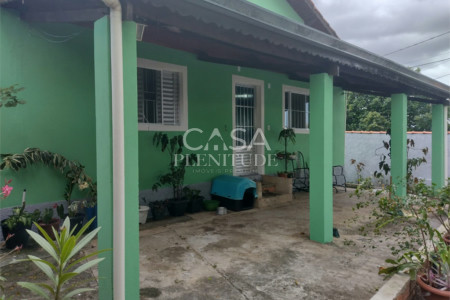 Casa à venda com 4 quartos, sendo 1 suíte, em Parque das Laranjeiras, Sorocaba, SP