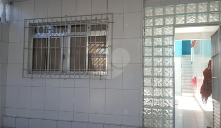 Sobrado à venda com 2 quartos em Tremembé, São Paulo, SP