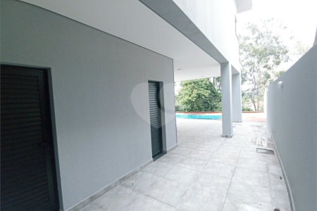 Casa à venda com 3 suítes no condomínio Reserva dos Jatobás, Louveira - SP