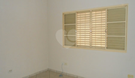 Casa à venda com 3 quartos, sendo 1 suíte,  no Centro, Três Lagoas, MS