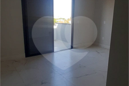 Sobrado à venda com 3 suítes em Vila Avaí, Indaiatuba, SP