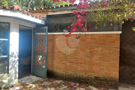 Casa à venda com 3 quartos, sendo 2 suítes, em Morumbi, São Paulo, SP
