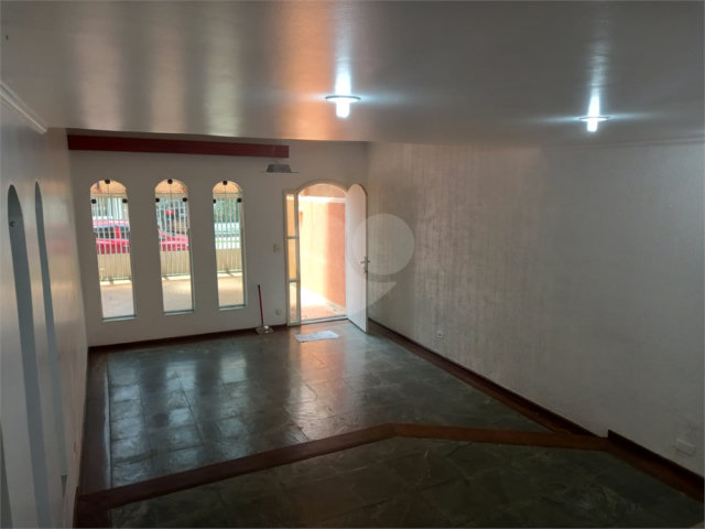 Casa para alugar com 4 quartos, sendo 1 suíte,  em Chácara Santo Antônio, São Paulo, SP
