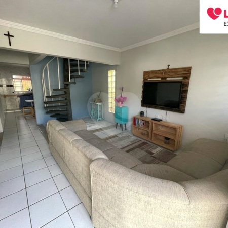 Casa à venda com 4 quartos em Bosque, Vinhedo, SP