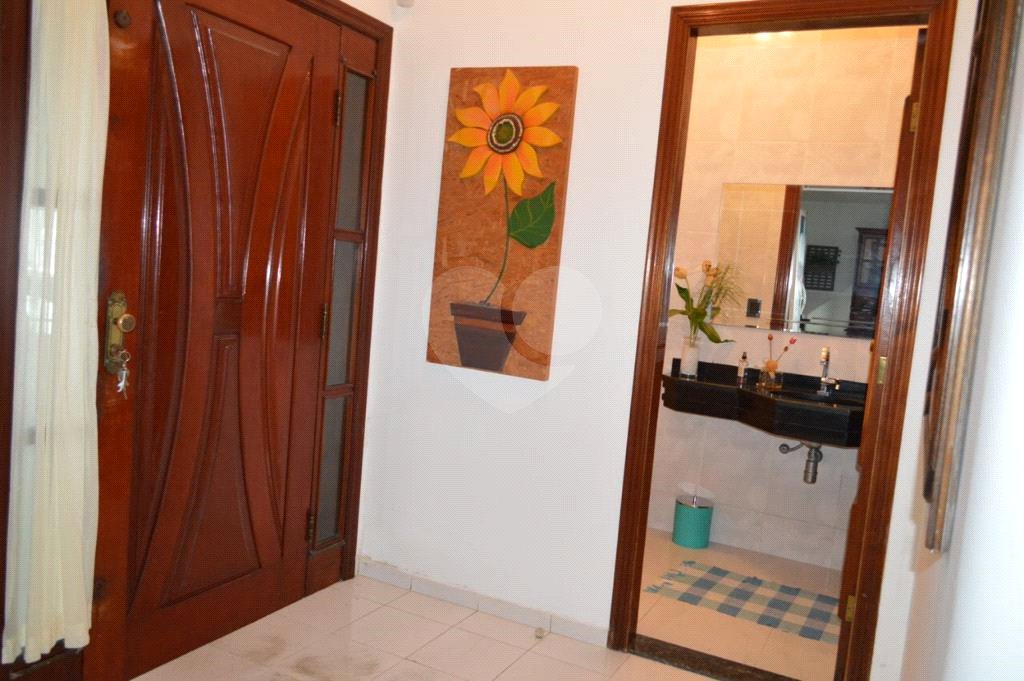 Casa à venda com 4 quartos, sendo 2 suítes, em Vila Mogilar, Mogi das Cruzes, SP