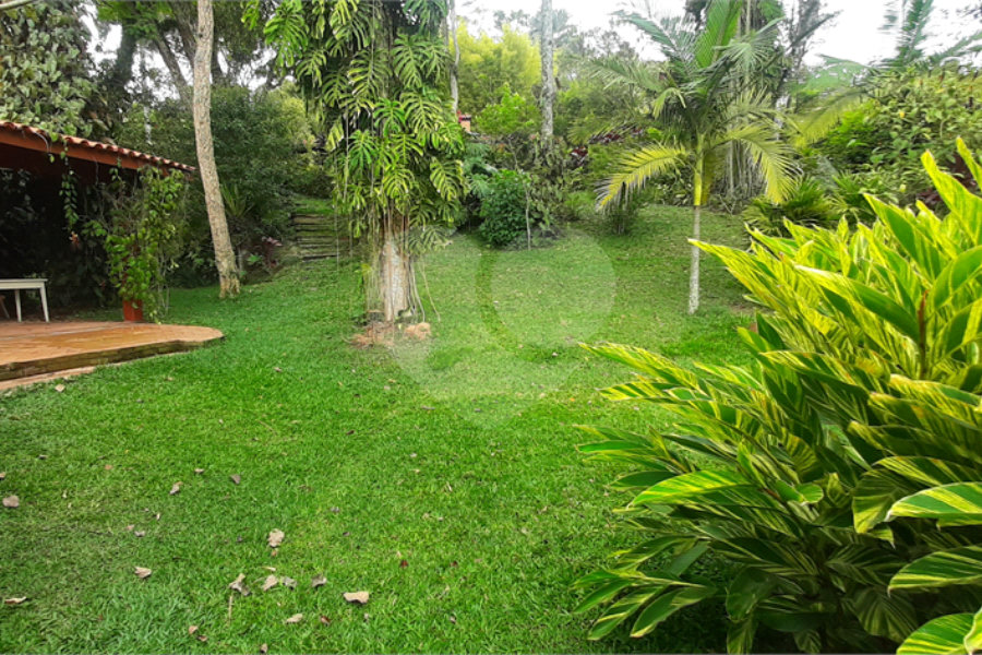 Casa Térrea à venda com 4 quartos, sendo 2 suítes, em Serra da Cantareira, Mairiporã, SP