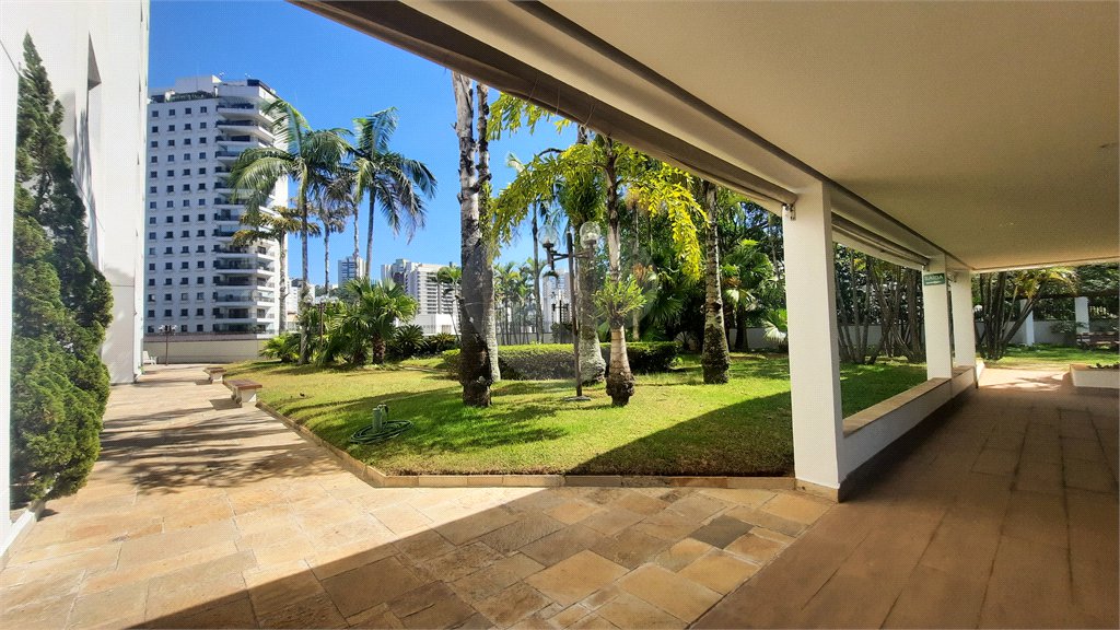 Apartamento à venda com 4 quartos, sendo 2 suítes, em Morumbi, São Paulo, SP