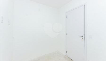 Apartamento à venda com 3 quartos, sendo 1 suíte,  em Santo Amaro, São Paulo, SP