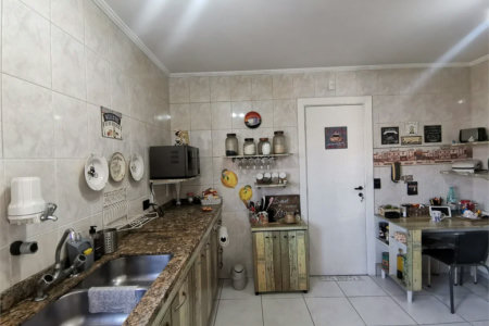 Apartamento à venda com 3 quartos, sendo 1 suíte,  em Vila Andrade, São Paulo, SP