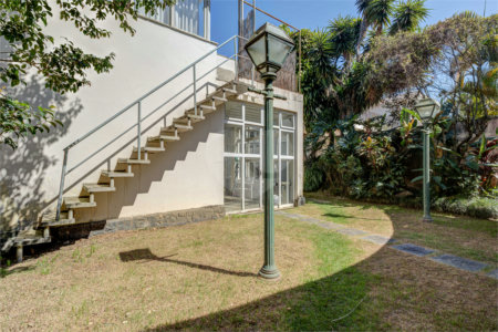 Sobrado à venda com 5 quartos, sendo 4 suítes, em Granja Julieta, São Paulo, SP