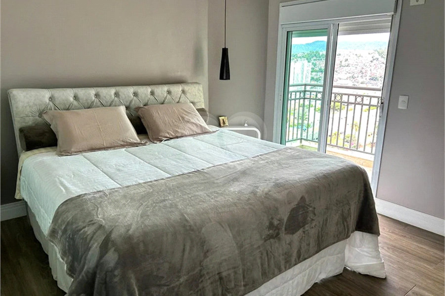 Apartamento à venda com 3 suítes em Vila Rosalia, Guarulhos, SP