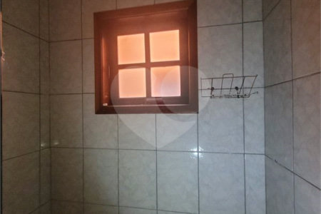 Casa à venda com 3 quartos, sendo 1 suíte, em Vila Vitório Mazzei, São Paulo, SP