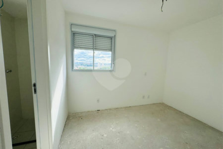 Apartamento à venda com 2 quartos, sendo 1 suíte, em Vila Galvão, Guarulhos, SP
