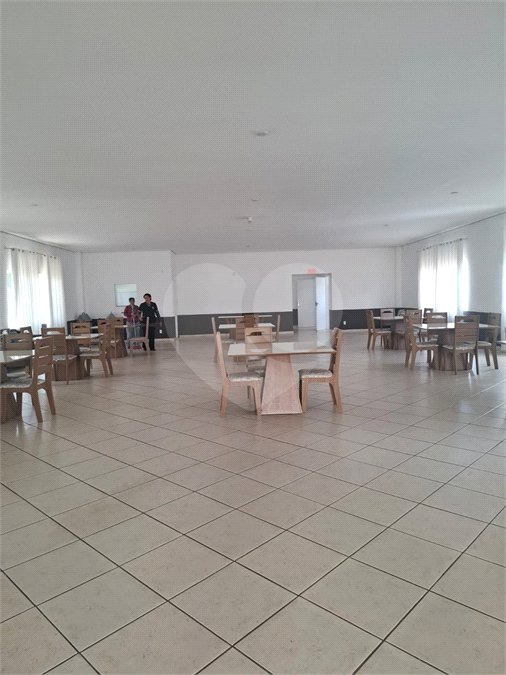 Apartamento à venda com 3 quartos, sendo 1 suíte,  em Vila São Sebastião, Mogi das Cruzes, SP
