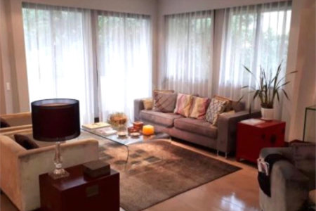 Apartamento à venda com 4 quartos, sendo 3 suítes, em Campo Belo, São Paulo, SP