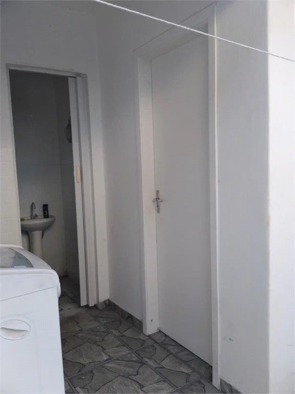 Sobrado à venda com 3 quartos em Vila Cordeiro, São Paulo, SP