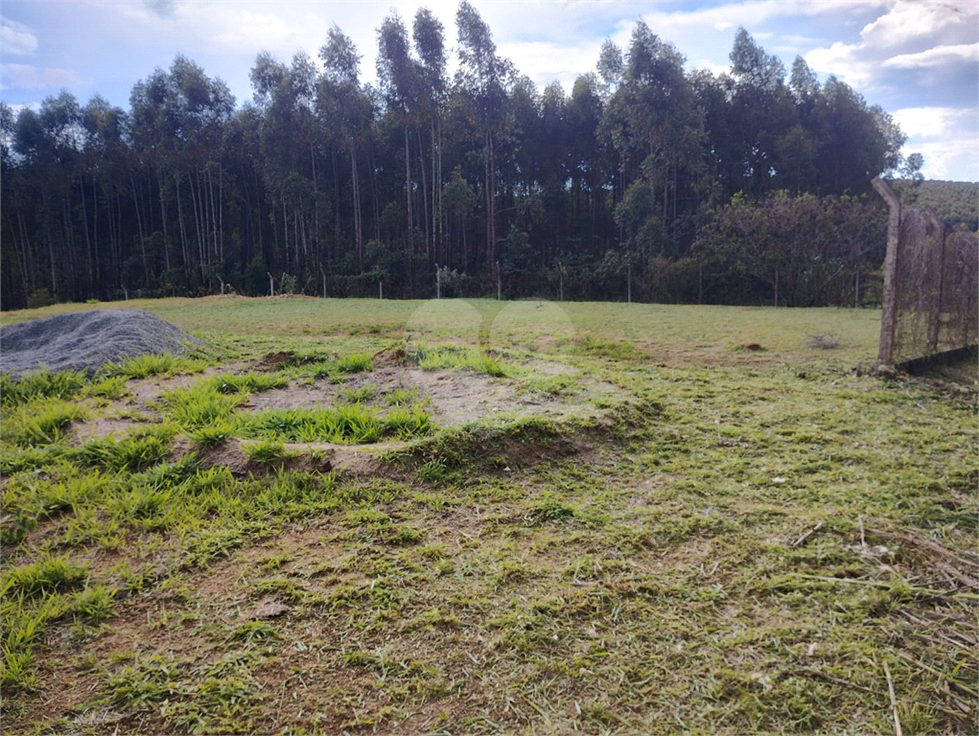 Chácara à venda com 2 quartos em Chácaras Berro D'água, Itu, SP