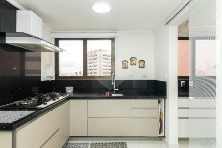 Apartamento à venda com 4 quartos, sendo 2 suítes, em Alto da Boa Vista, São Paulo, SP