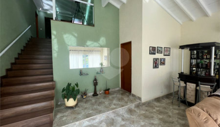 Casa à venda com 4 suítes no condomínio Parque Petrópolis 4 Secção, Mairiporã - SP