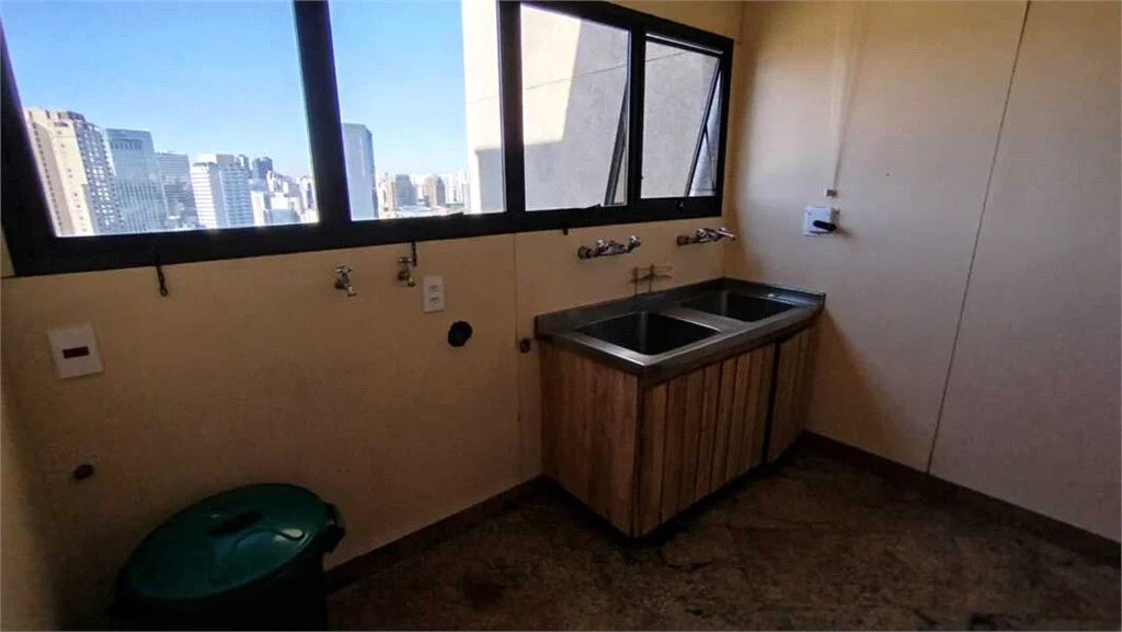 Duplex para alugar com 3 suítes em Real Parque, São Paulo, SP