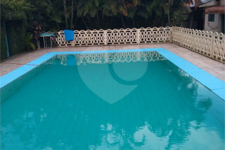 Chácara à venda com 4 quartos em Vila Maria Augusta, Itaquaquecetuba, SP