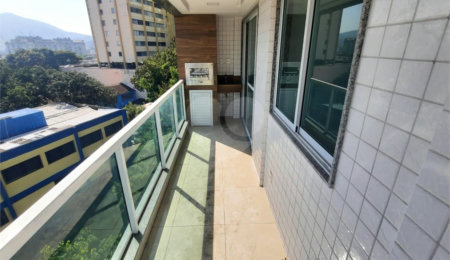 Apartamento à venda com 2 quartos, sendo 1 suíte,  em Taquara, Rio de Janeiro, RJ