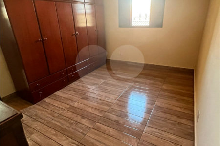Casa à venda com 3 quartos, sendo 1 suíte,  em Jardim Monte Kemel, São Paulo, SP