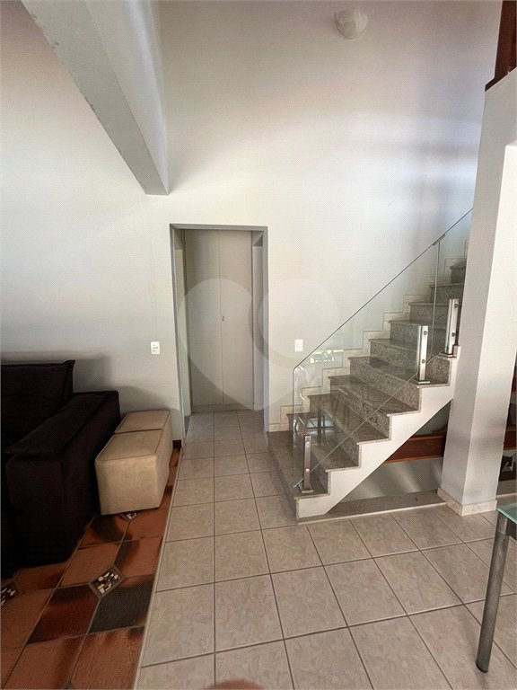 Casa à venda com 2 suítes no condomínio Recanto da Lagoinha, Ubatuba - SP