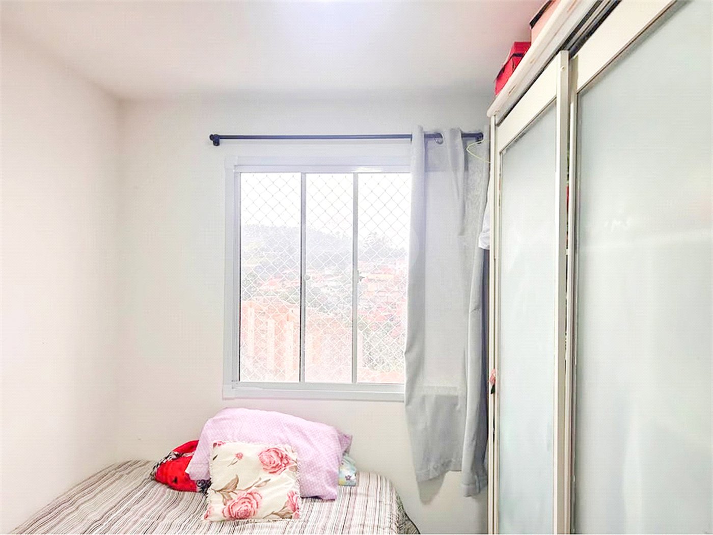 Apartamento à venda com 2 quartos em Vila Zat, São Paulo, SP
