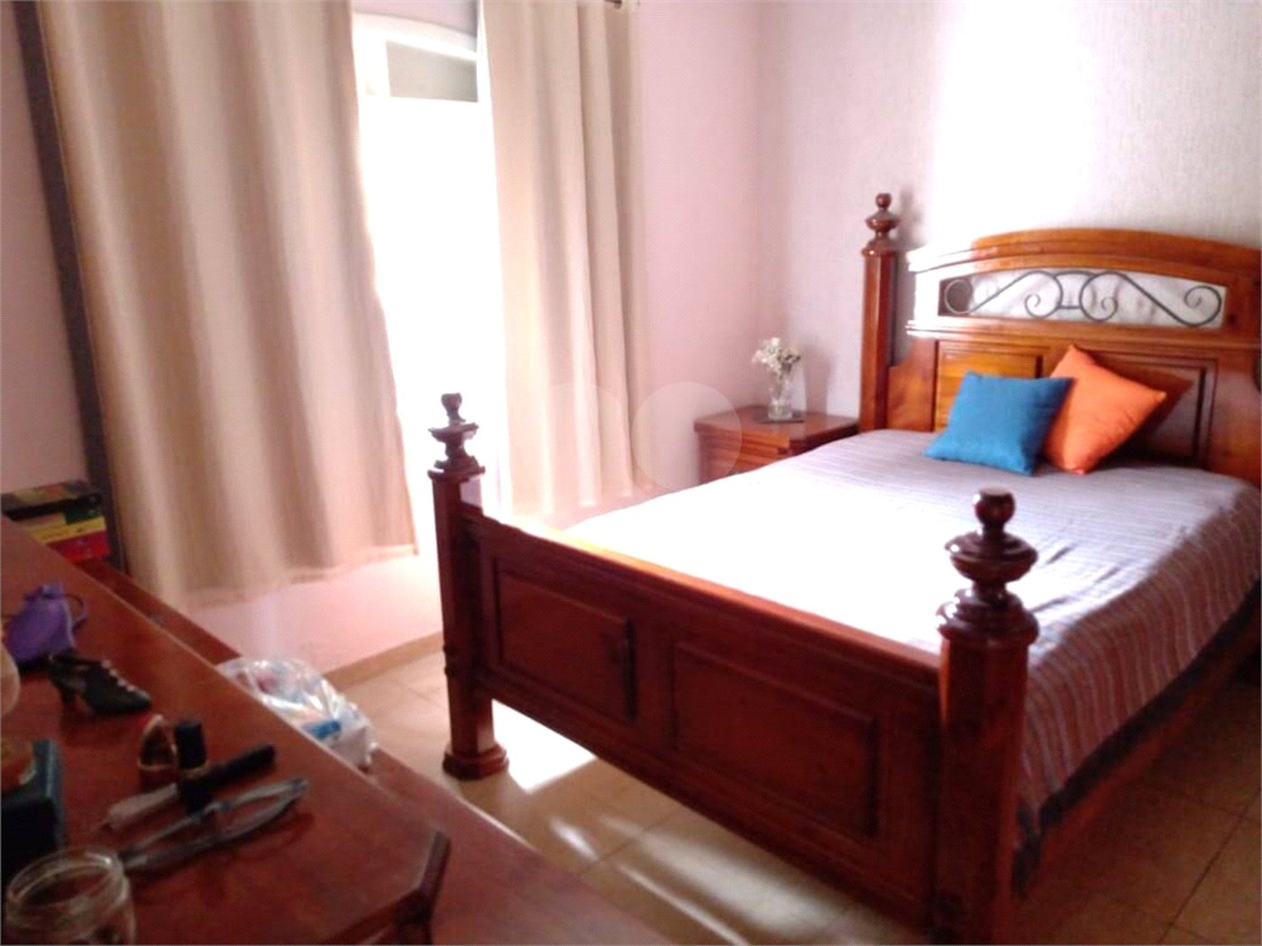Sobrado à venda com 3 quartos, sendo 2 suítes, em Vila Rea, Poá, SP