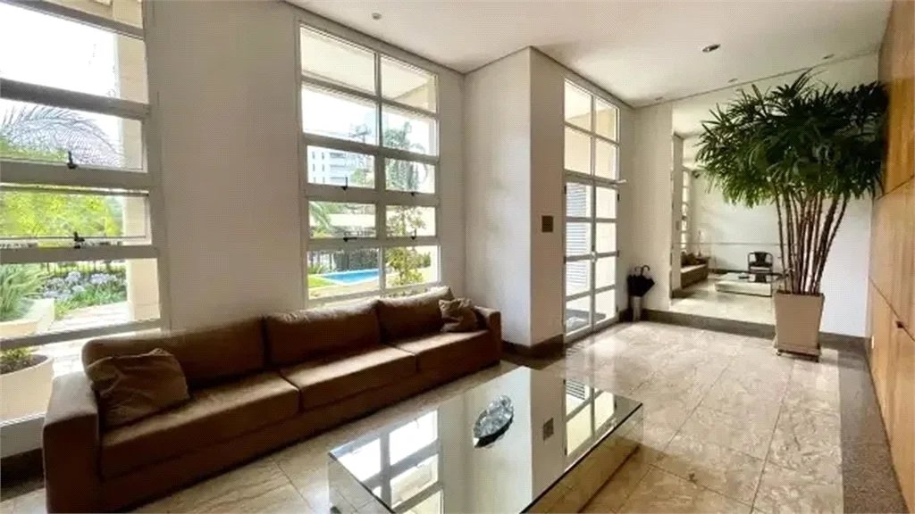 Apartamento à venda com 3 suítes em Vila Progredior, São Paulo, SP