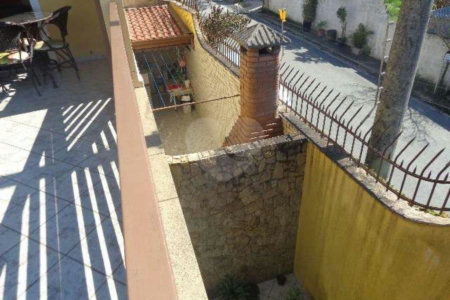 Sobrado à venda com 3 quartos, sendo 1 suíte, em Parque Ipê, São Paulo, SP