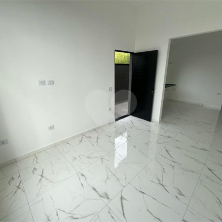 Casa à venda com 2 quartos, sendo 1 suíte,  no Centro, Bom Jesus dos Perdões, SP