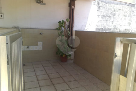 Casa à venda com 3 quartos, sendo 1 suíte, em Santo Amaro, São Paulo, SP