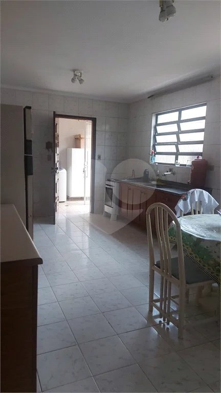 Sobrado à venda com 3 quartos, sendo 1 suíte, em Parque Vitória, São Paulo, SP