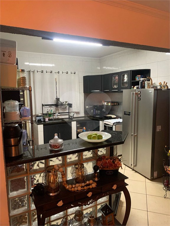 Sobrado à venda com 2 quartos no Centro, Três Lagoas, MS