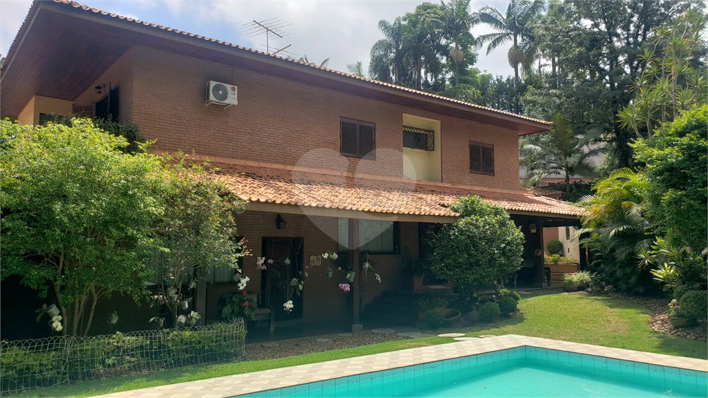 Sobrado à venda com 4 quartos, sendo 2 suítes, em Jardim Marajoara, São Paulo, SP