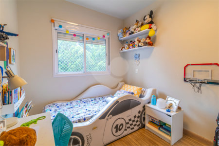 Apartamento à venda com 3 quartos, sendo 1 suíte,  em Morumbi, São Paulo, SP