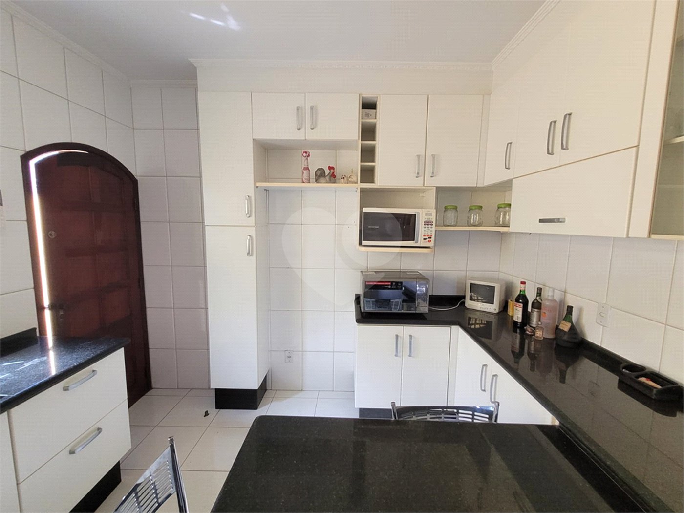Sobrado à venda com 3 quartos, sendo 1 suíte, em Vila dos Remédios, São Paulo, SP