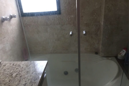 Apartamento à venda com 3 suítes em Vila Suzana, São Paulo, SP